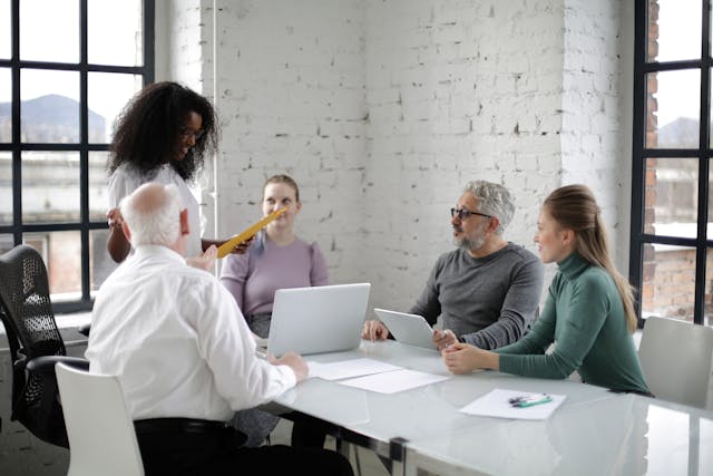 Best Practices for Conducting Group Interviews